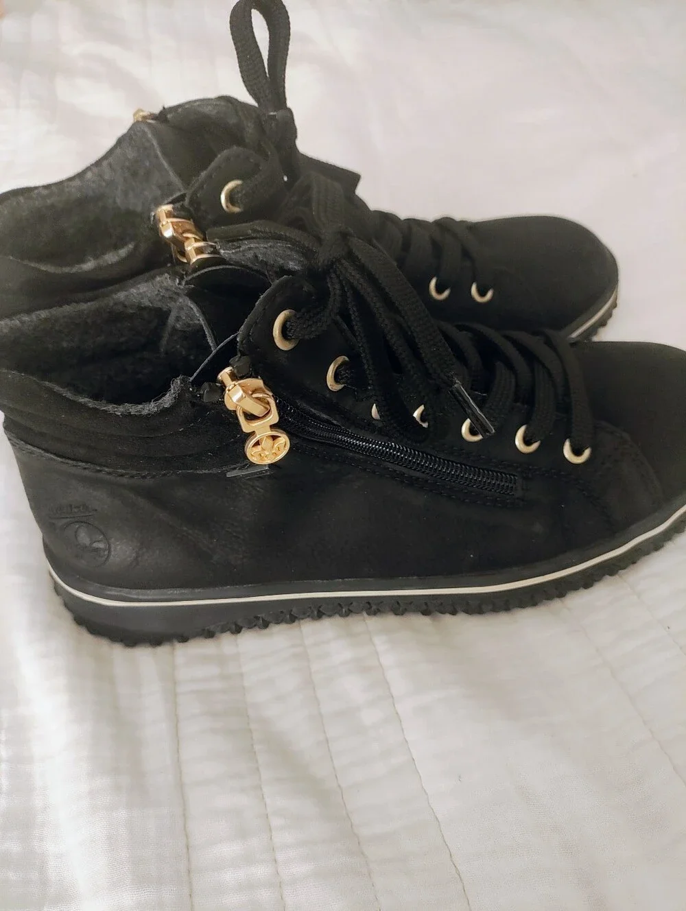 RiekerTEX Black Ankle Sneaker Boots EU 39 US 8-8.5 Warm Lined Gold Zip